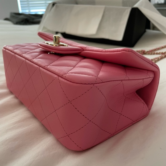 NWT 🩷 CHANEL 🩷 23P Pink Top Handle Mini with Light Gold Hardware - Picture 7 of 16